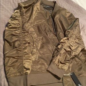 Elwood bomber jacket olive green silky material